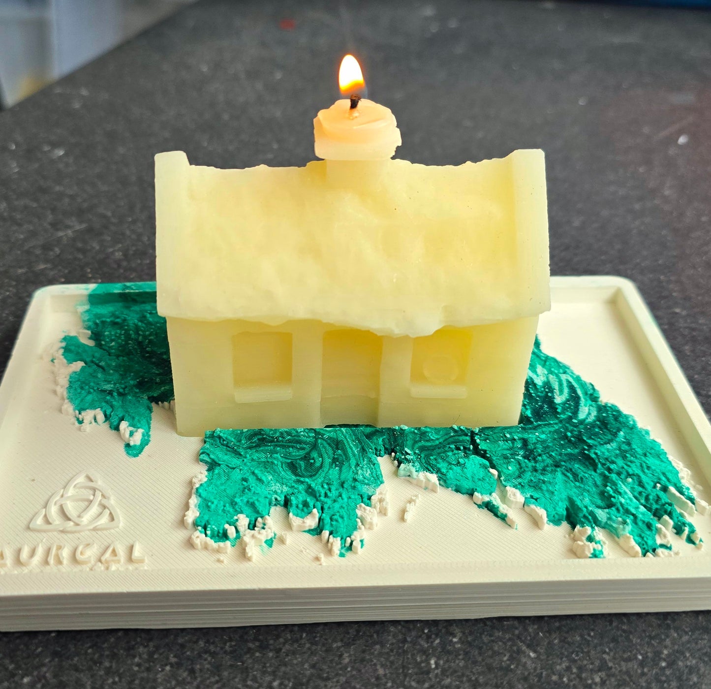 Irish Cottage 3D Candle Set - ICON Collection Aureal Aromatics